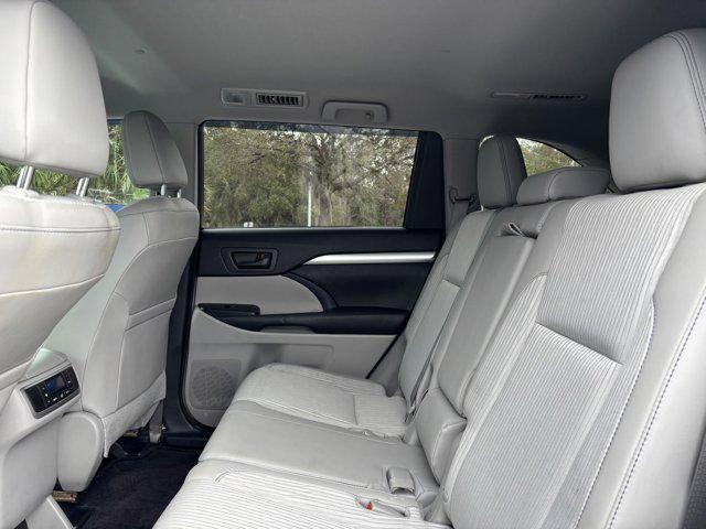 used 2015 Toyota Highlander car, priced at $17,995