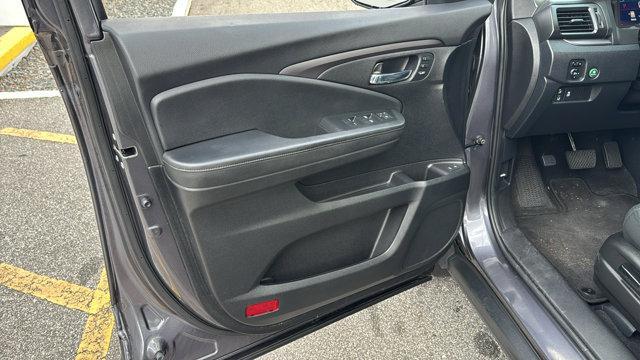 used 2021 Honda Pilot car, priced at $22,671