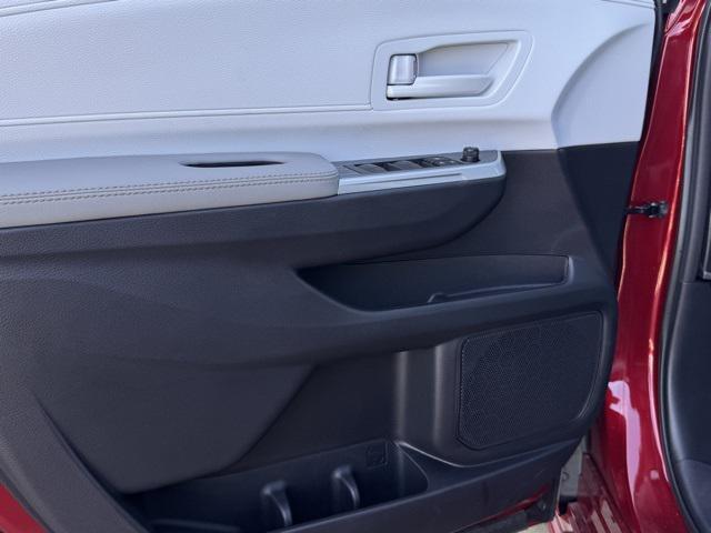 new 2025 Toyota Sienna car, priced at $43,724