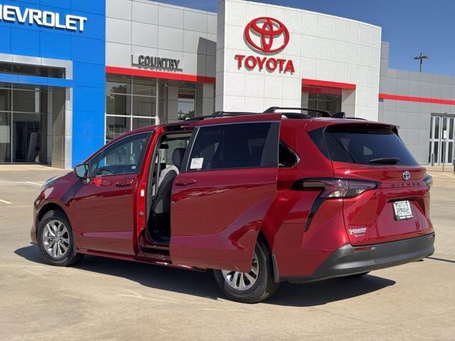 new 2025 Toyota Sienna car, priced at $43,724