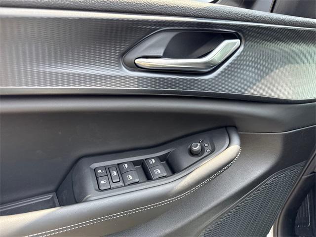 new 2025 Jeep Grand Cherokee L car, priced at $42,375