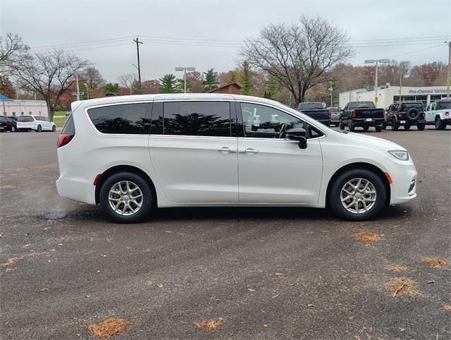 new 2026 Chrysler Pacifica car, priced at $43,420