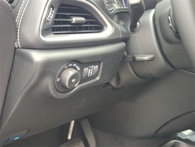 new 2026 Chrysler Pacifica car, priced at $43,420