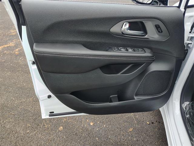 new 2026 Chrysler Pacifica car, priced at $43,420