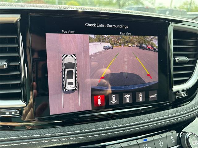 new 2025 Chrysler Pacifica car, priced at $42,191