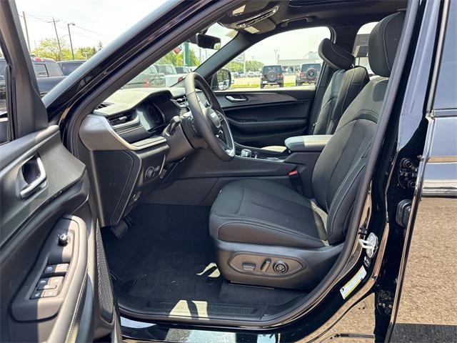 new 2025 Jeep Grand Cherokee L car, priced at $41,315