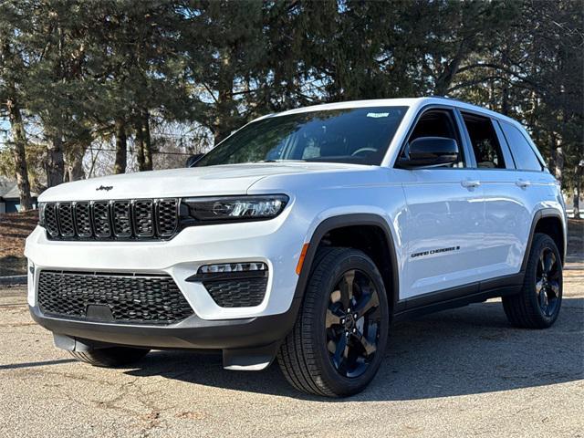 new 2025 Jeep Grand Cherokee car, priced at $45,987