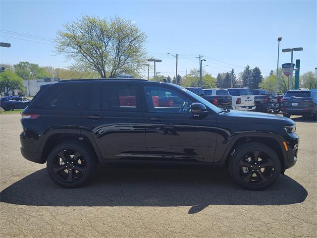 new 2025 Jeep Grand Cherokee car, priced at $52,188