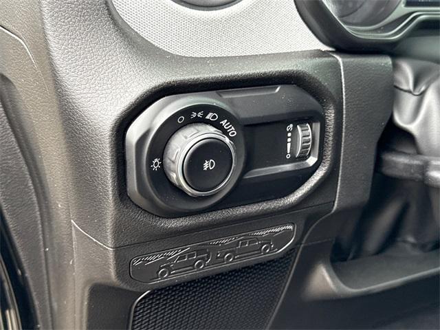new 2025 Jeep Wrangler car, priced at $45,104