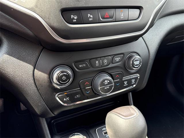 used 2023 Jeep Cherokee car, priced at $23,457