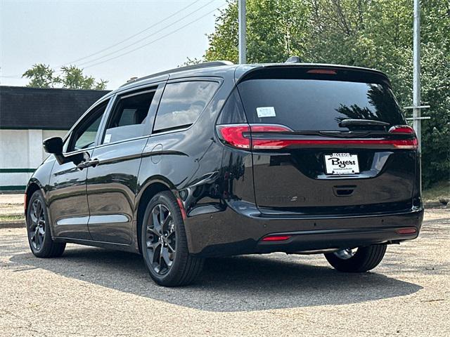 new 2024 Chrysler Pacifica car, priced at $43,987