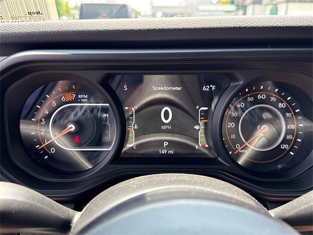 new 2025 Jeep Wrangler car, priced at $48,134