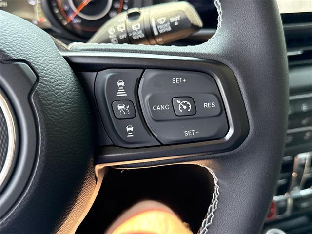new 2025 Jeep Wrangler car, priced at $48,134