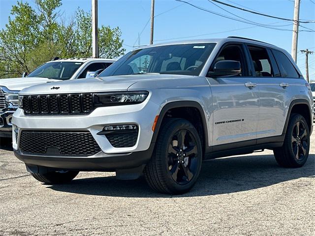 new 2024 Jeep Grand Cherokee car, priced at $46,955