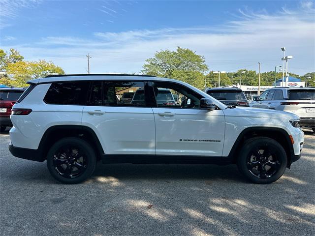 new 2025 Jeep Grand Cherokee L car, priced at $46,925