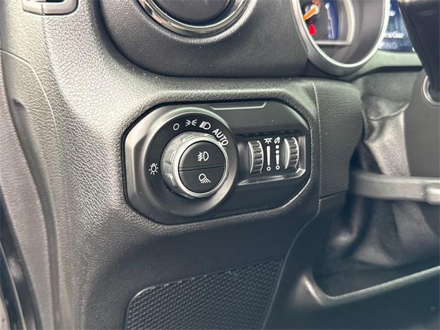 used 2021 Jeep Gladiator car, priced at $31,393
