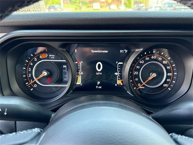 new 2025 Jeep Wrangler car, priced at $48,522
