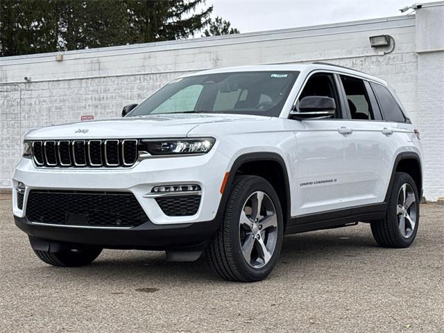 new 2025 Jeep Grand Cherokee car, priced at $51,662