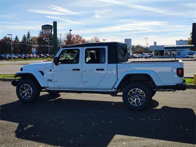new 2026 Jeep Gladiator car, priced at $47,987