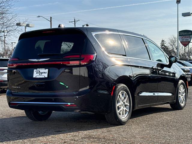 new 2025 Chrysler Pacifica car, priced at $41,428