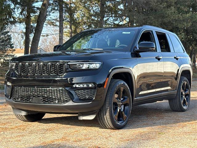 new 2025 Jeep Grand Cherokee car, priced at $52,288