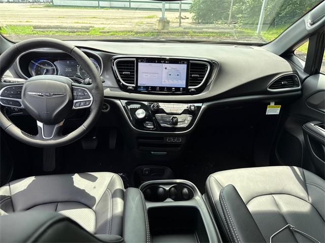 new 2025 Chrysler Voyager car, priced at $39,391