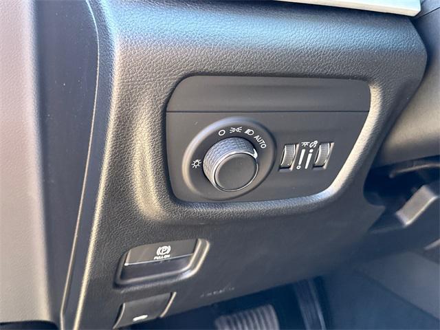 new 2025 Jeep Grand Cherokee L car, priced at $47,123