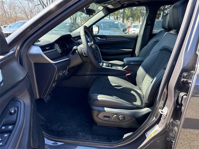 new 2025 Jeep Grand Cherokee L car, priced at $47,123