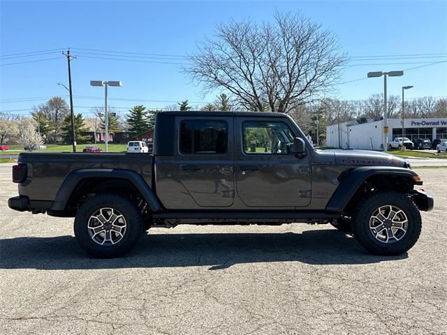 new 2024 Jeep Gladiator car, priced at $55,275