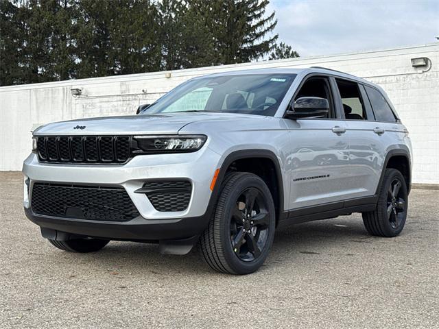 new 2025 Jeep Grand Cherokee car, priced at $45,260