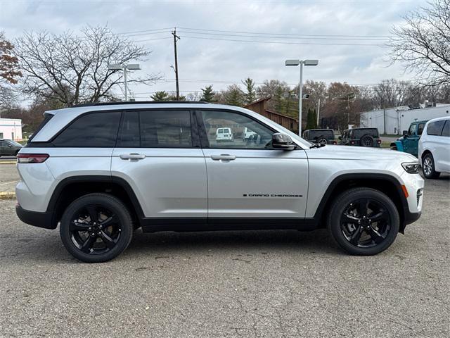 new 2025 Jeep Grand Cherokee car, priced at $45,260