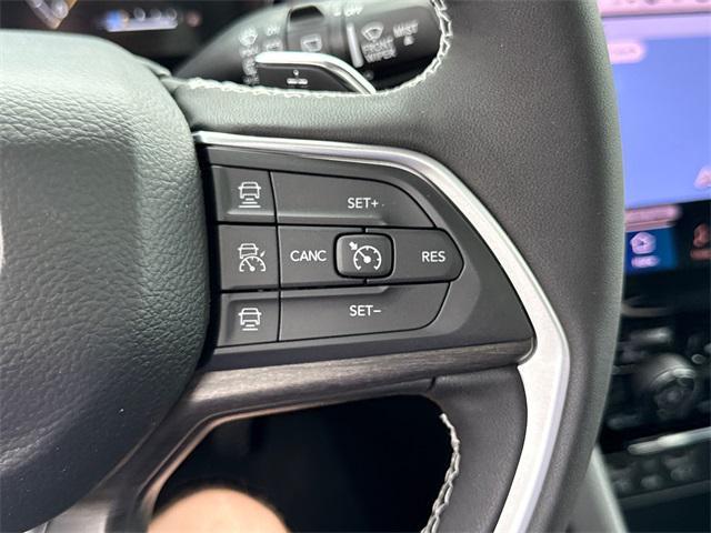 new 2025 Jeep Grand Cherokee car, priced at $49,351