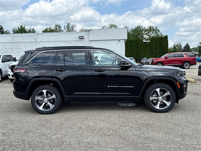 new 2025 Jeep Grand Cherokee car, priced at $49,351