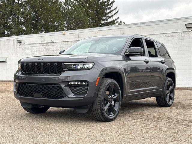 new 2025 Jeep Grand Cherokee car, priced at $49,655