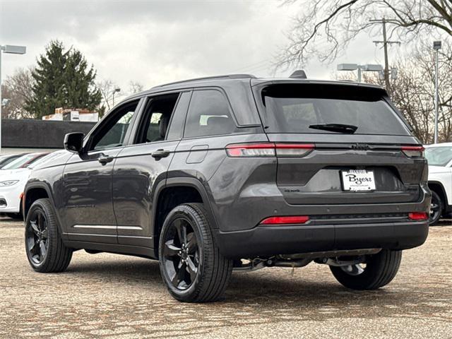 new 2025 Jeep Grand Cherokee car, priced at $49,655