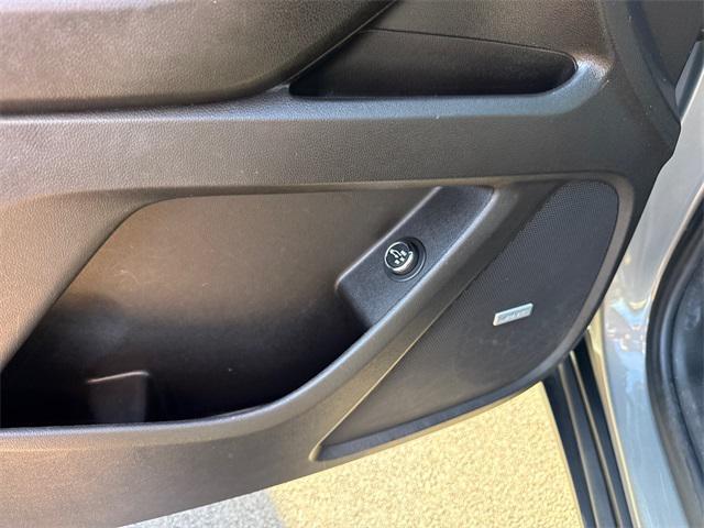 used 2019 Chevrolet Traverse car, priced at $21,182