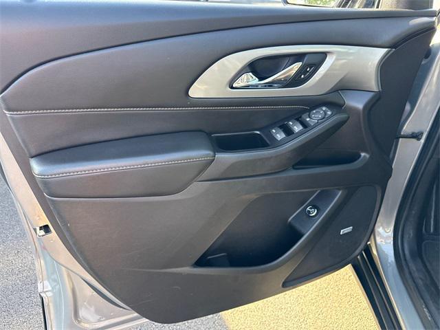 used 2019 Chevrolet Traverse car, priced at $21,182