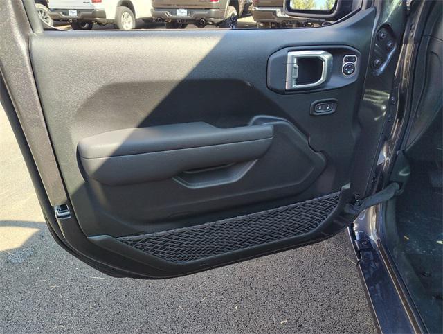 new 2026 Jeep Wrangler car, priced at $48,487