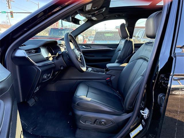 new 2025 Jeep Grand Cherokee car, priced at $55,287