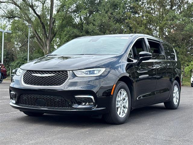 new 2025 Chrysler Pacifica car, priced at $42,191