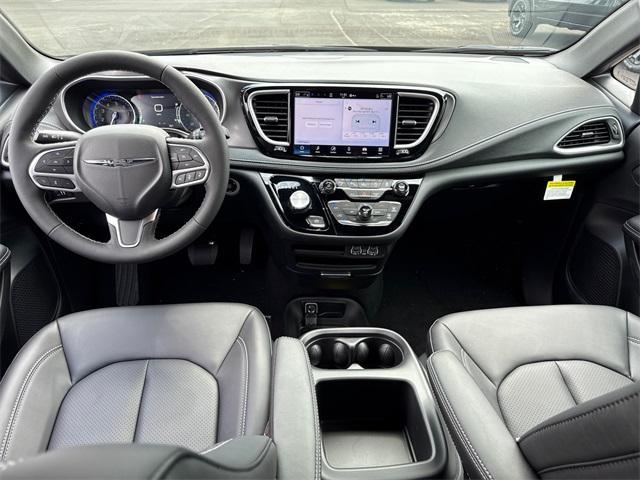 new 2025 Chrysler Pacifica car, priced at $42,191