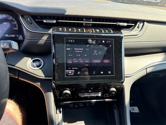 new 2025 Jeep Grand Cherokee car, priced at $42,337