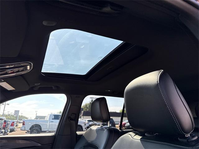 new 2025 Jeep Grand Cherokee car, priced at $42,337