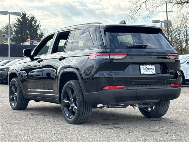 new 2025 Jeep Grand Cherokee car, priced at $45,260