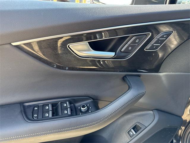 used 2023 Audi Q7 car, priced at $37,986
