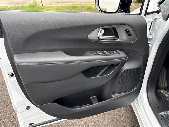 new 2026 Chrysler Pacifica car, priced at $40,737