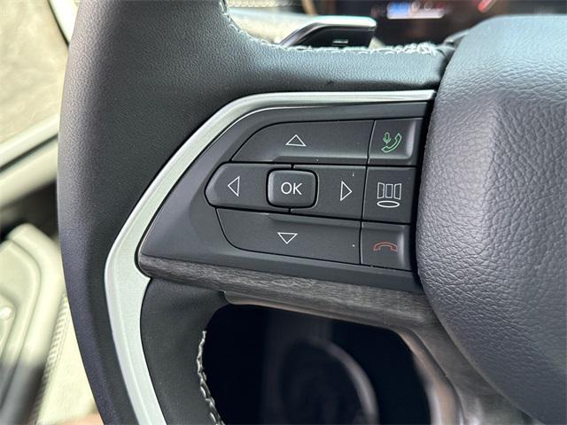 new 2025 Jeep Grand Cherokee car, priced at $52,188