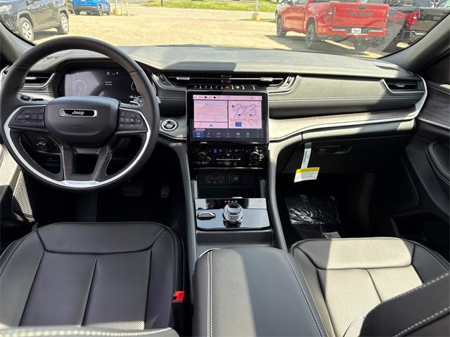 new 2025 Jeep Grand Cherokee car, priced at $52,188