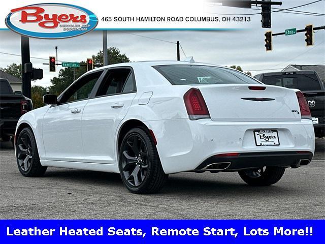 new 2023 Chrysler 300 car, priced at $39,987