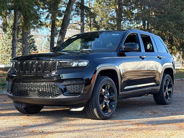 new 2025 Jeep Grand Cherokee car, priced at $45,260